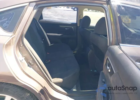 2015 Nissan Altima 2.5 S from USA, damaged, VIN 1N4AL3AP8FC116794